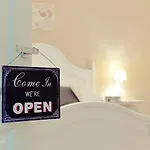 Bed & Breakfast Chiaia Roof