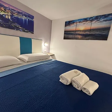 Bed & Breakfast Chiaia Roof 4*