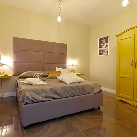 Chiaia Roof Bed & Breakfast Neapel