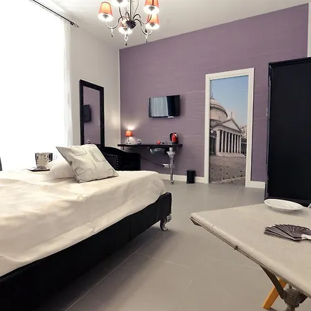 Bed & Breakfast Chiaia Roof 4*