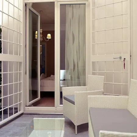 Bed & Breakfast Chiaia Roof